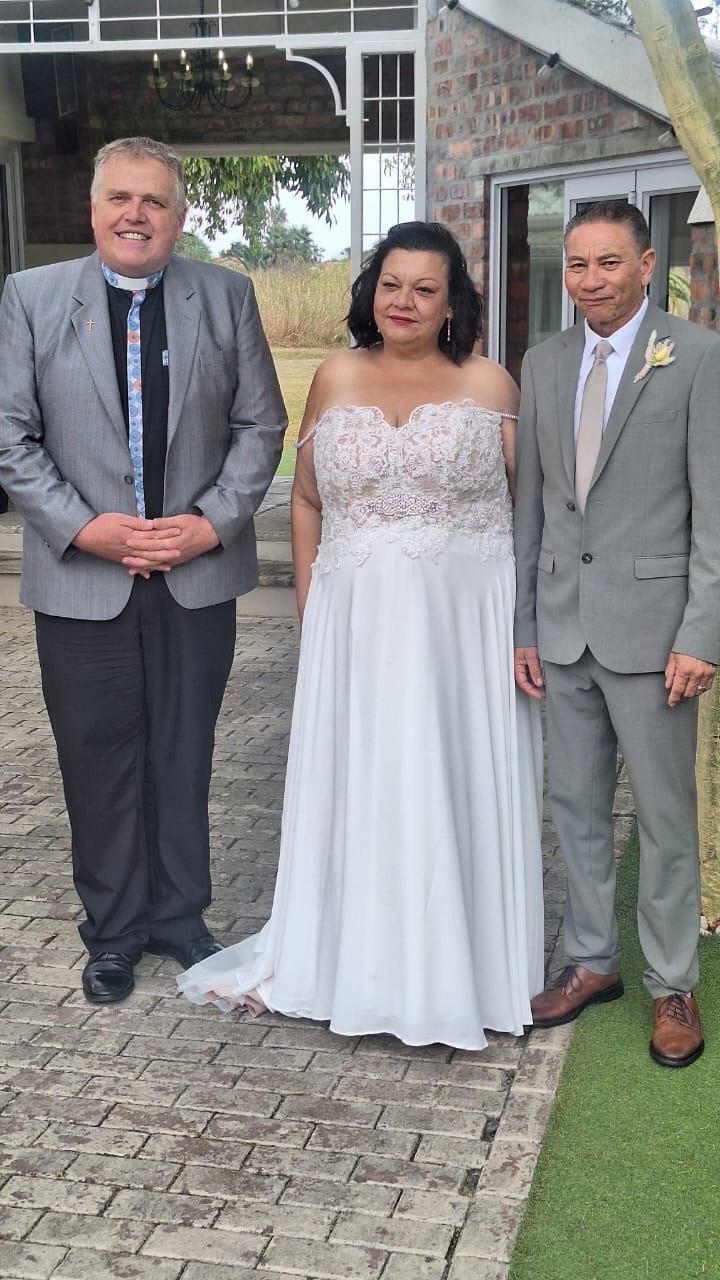 Wedding ceremony by Dr. Gerrit Rademeyer in Suurbraak