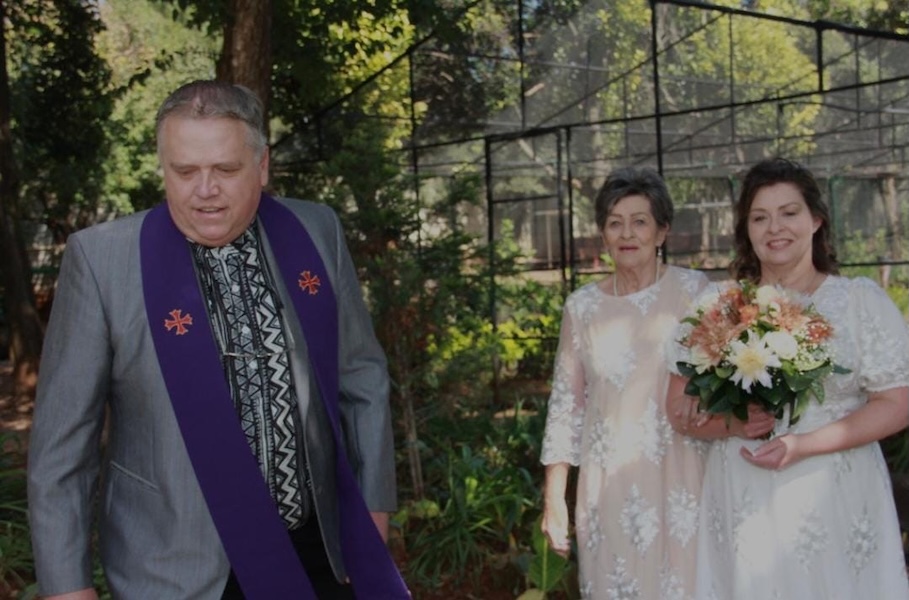Wedding ceremony by Dr. Gerrit Rademeyer in Suurbraak